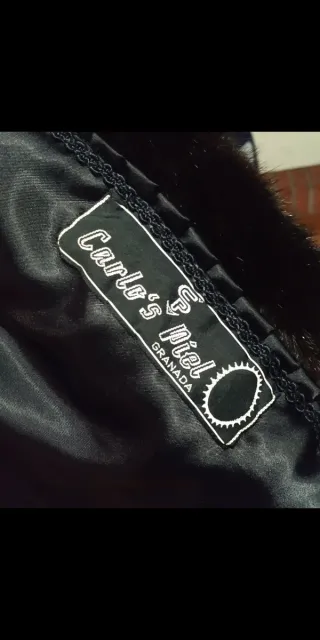 Abrigo largo negro mujer.