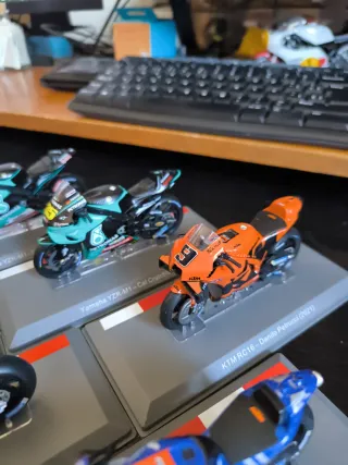 Lote 8 Motos MotoGP 1:18