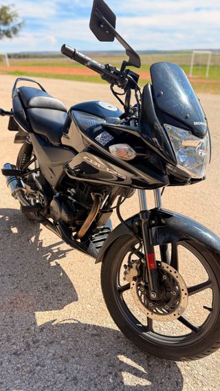 Honda CBF 125 Negra
