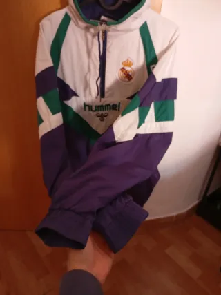 Chaqueta Hummel Real Madrid