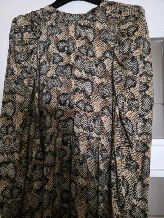 Vestido largo Zara estampado serpiente