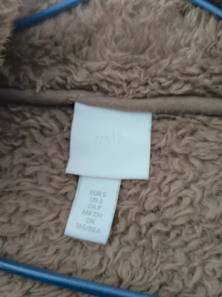 Sudadera H&M marrón polar