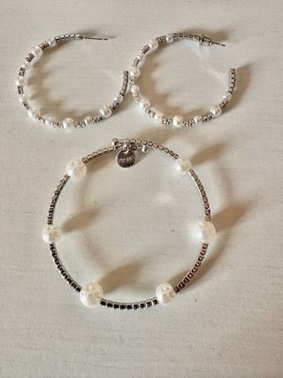 Parure Kiara orecchini e bracciale perle