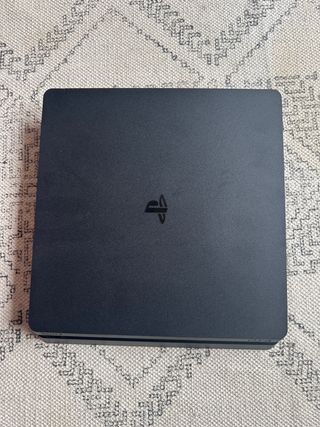 PS4 (PlayStation 4) Negra + 2 Mandos y Juegos