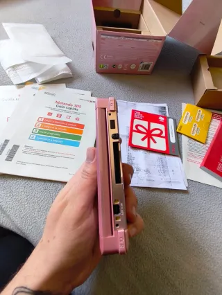 Nintendo 3DS Rosa Completa con Scatola e Manuali