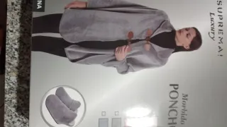 Poncho Suprema Taglia Unica Nuovo