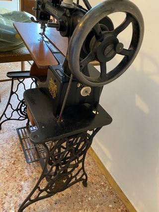 Macchina da cucire Singer vintage