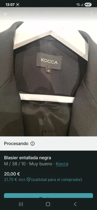 Blazer entallada negra Kocca Talla M Da poca talla