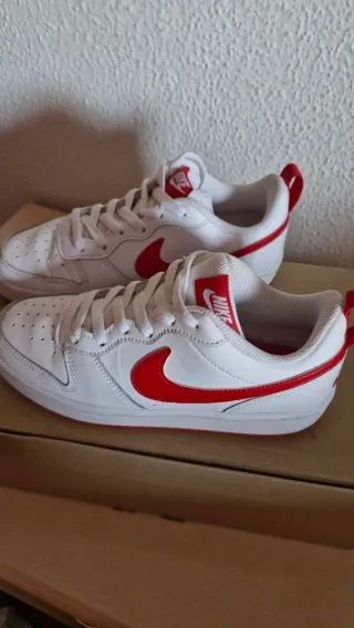 Zapatillas Nike Big Low Blancas y Rojas