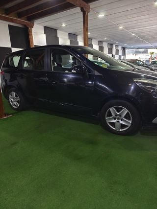 Renault Grand Scenic 1.5 dci 7 plazas 2014