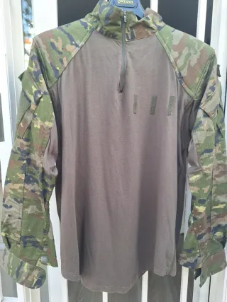 Camisola Táctica Boscosa Pixelada