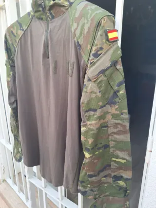 Camisola Táctica Boscosa Pixelada