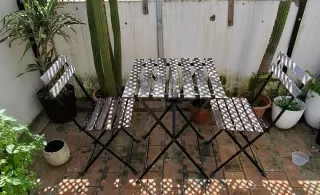 Mesa y 2 sillas terraza madera y metal