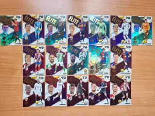 Cromos de fútbol Élite Panini Megacracks 25-26