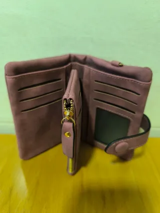 Cartera de mujer rosa