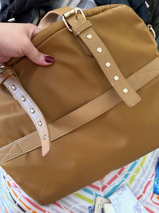 Bolso portátil marrón