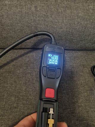 Bomba de aire Bosch EasyPump 3.6V + luces recargab