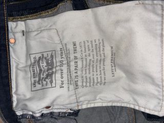 Pantalón Levis 502 Taper Premium Azul