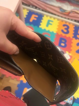 Cartera Louis Vuitton Monogram Marrón imit....