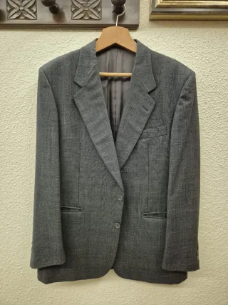 Traje de hombre gris