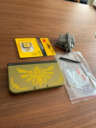 Nintendo 3DS XL IPS Zelda Hyrule con schermo IPS superiore