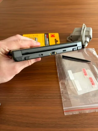 Nintendo 3DS XL IPS Zelda Hyrule con schermo IPS superiore