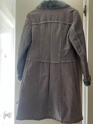 Abrigo de piel azul grisaceo