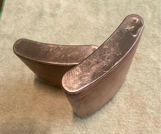 Set di due bottiglie da liquore con copertura in pelle rossa (2 unità)