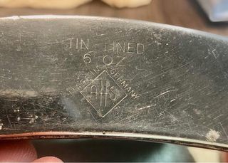 Set di due bottiglie da liquore con copertura in pelle rossa (2 unità)