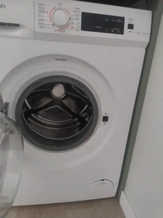 Lavadora Infiniton 2.5 años