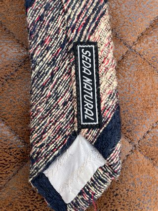 Corbata de seda natural con rayas