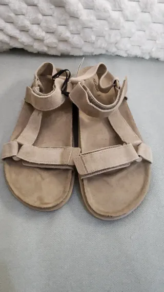 Sandalias Beige
