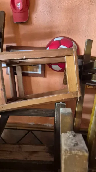 Bancos y taburetes de madera