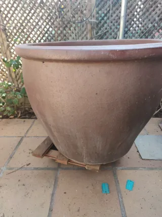 Macetero Gres Grande 75cm Marrón