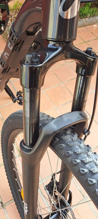 Bicicleta MTB Rockrider 29 Expl 100 S Negra