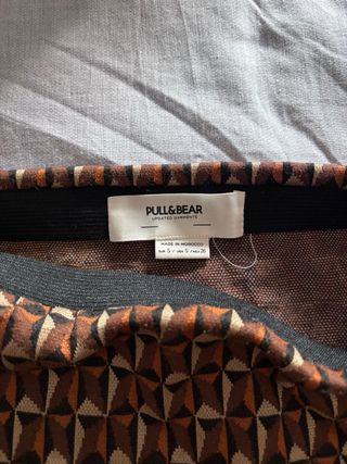 Falda Pull&Bear punto geométrica corta