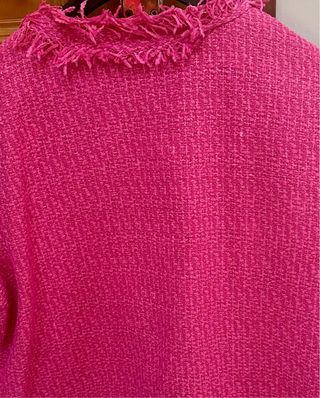 Chaqueta blazier desflecada fucsia