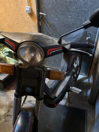 Vespa ALX Moped