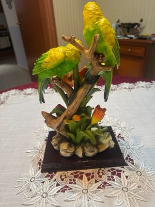 Scultura Pappagalli con Fiori