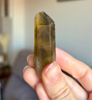 Citrino natural en bruto, punta