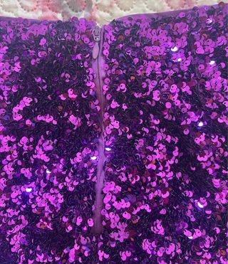 Falda corta lentejuelas morada