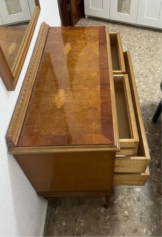 Cómoda de madera