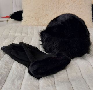 Conjunto Gorro y Guantes Negro