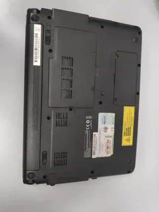 Portátil Advent Plata y Negro