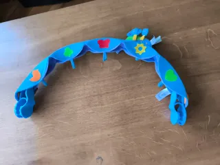 Arco Tiny Love para carrito o cuna