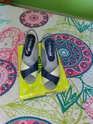 Zapatos abiertos Pitillos talla 38