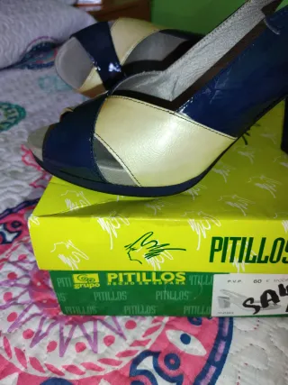 Zapatos abiertos Pitillos talla 38