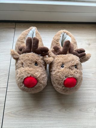 Zapatillas de Reno Marrones y Rojas