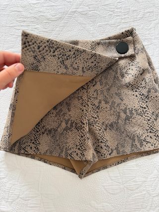 Falda pantalón Zara efecto piel serpiente T.S