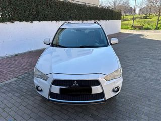Mitsubishi Outlander 2012 tel 666217952